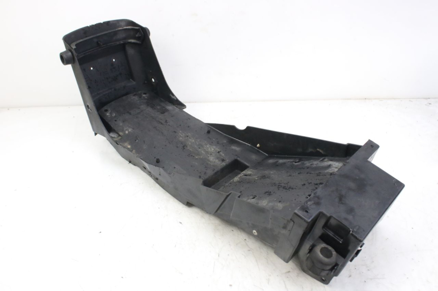 photo de REAR WHEEL HUGGER TRIUMPH SPRINT ST 955 (1999 - 2001)