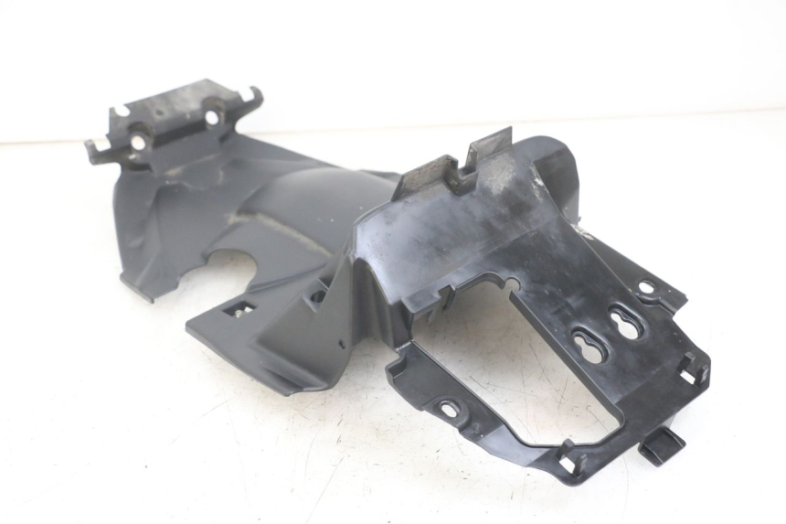 photo de REAR WHEEL HUGGER YAMAHA AEROX 2T 50 (2013 - 2017)