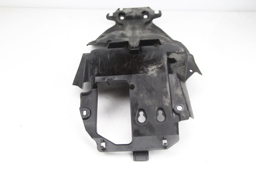 photo de REAR WHEEL HUGGER YAMAHA AEROX NAKED 2T 50 (2013 - 2017)