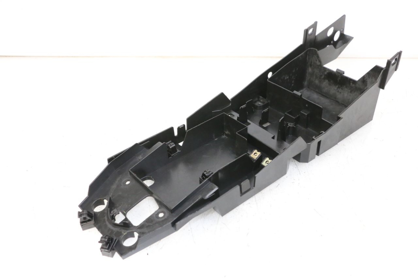 photo de REAR UNDERTRAY YAMAHA FZ1 FAZER 1000 (2007 - 2009)