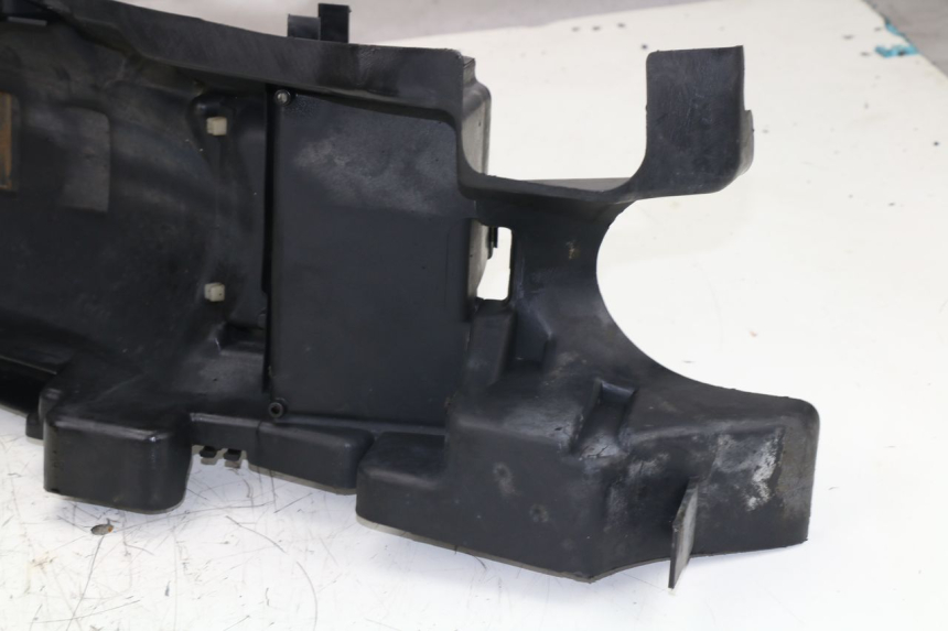 photo de REAR UNDERTRAY YAMAHA XJS DIVERSION 600 (1997 - 1999)