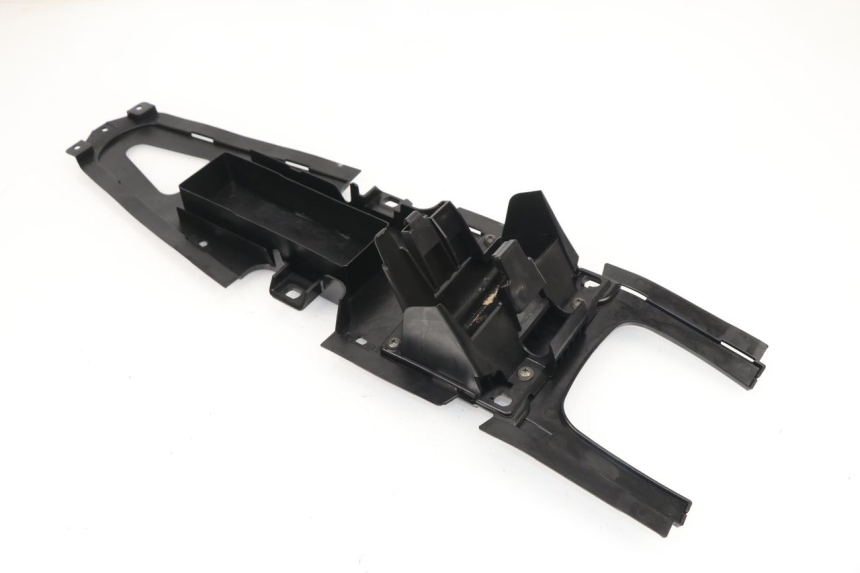 photo de REAR UNDERTRAY YAMAHA YZF R 125 (2008 - 2013)