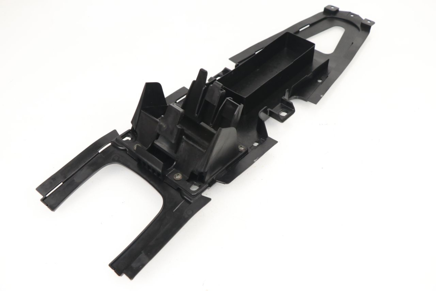 photo de REAR UNDERTRAY YAMAHA YZF R 125 (2008 - 2013)