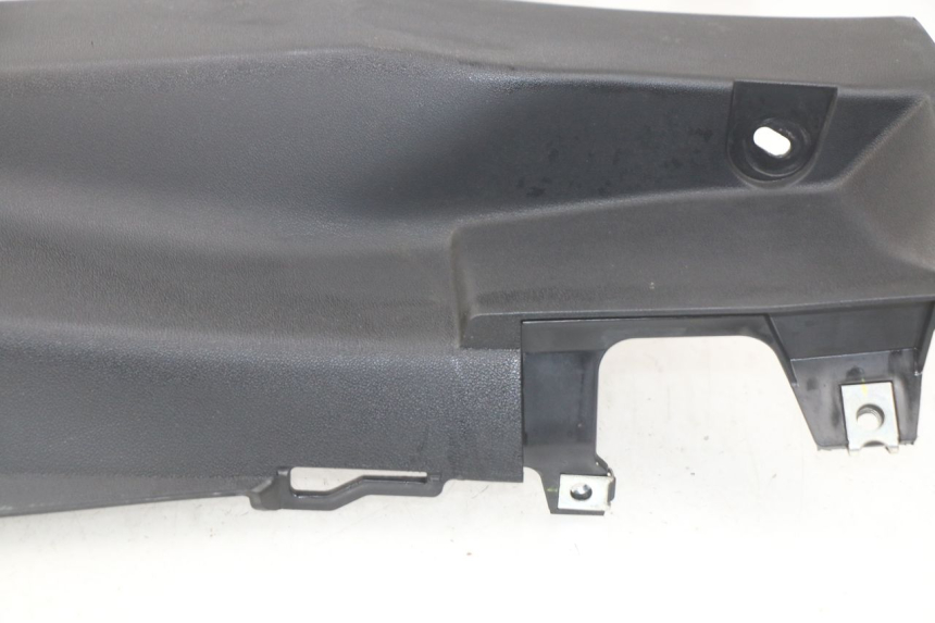photo de REAR UNDERTRAY YAMAHA YP T-MAX TMAX 530 (2017 - 2020)