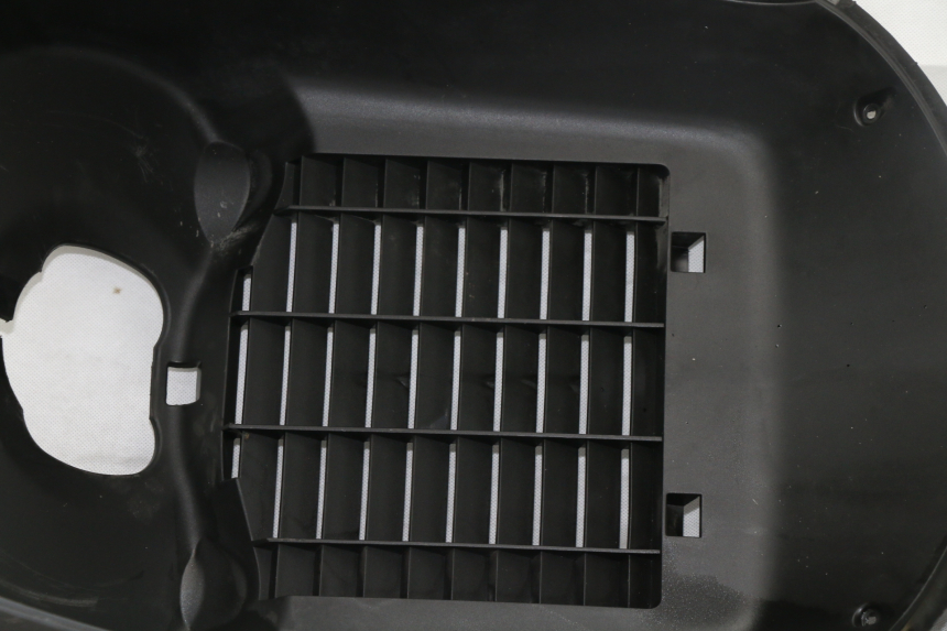 photo de FRONT UNDERTRAY PEUGEOT SATELIS COMPRESSOR K15 125 (2006 - 2009)