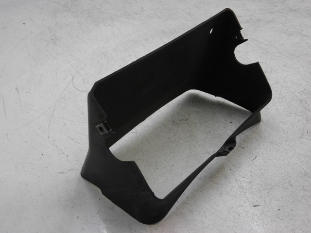 photo de FRONT UNDERTRAY YAMAHA X-MAX XMAX 125 (2010 - 2014)