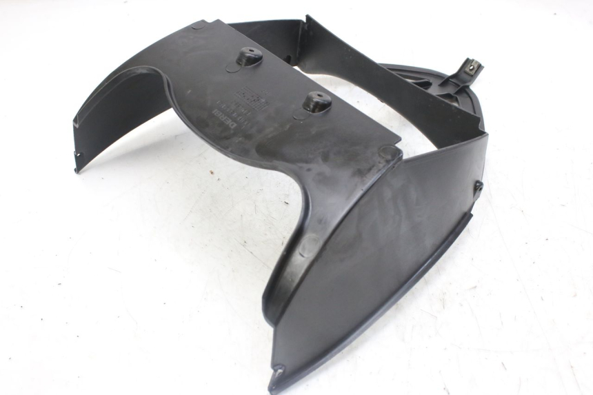 photo de FRONT WHEEL AXLE DERBI GPR 50 (2004 - 2009)