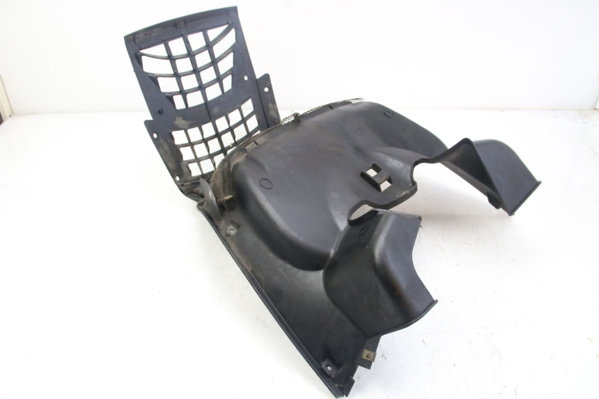 photo de FRONT WHEEL FENDER KYMCO DINK STREET 125 (2009 - 2014)