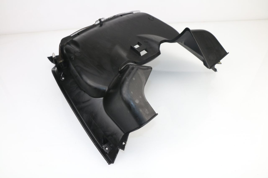 photo de FRONT WHEEL FENDER KYMCO DINK STREET 125 (2009 - 2014)