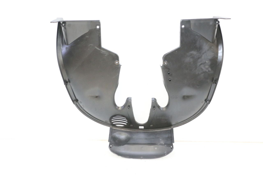 photo de FRONT UNDERTRAY PIAGGIO MP3 HPE 350 (2018 - 2020) - Zoom on usage condition