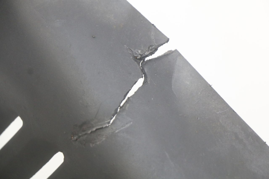 photo de FRONT WHEEL AXLE PIAGGIO MP3 LT 400 (2007 - 2012)