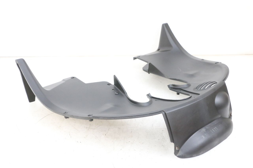 photo de FRONT UNDERTRAY PIAGGIO MP3 RL 250 (2007 - 2010) - Surface and material condition