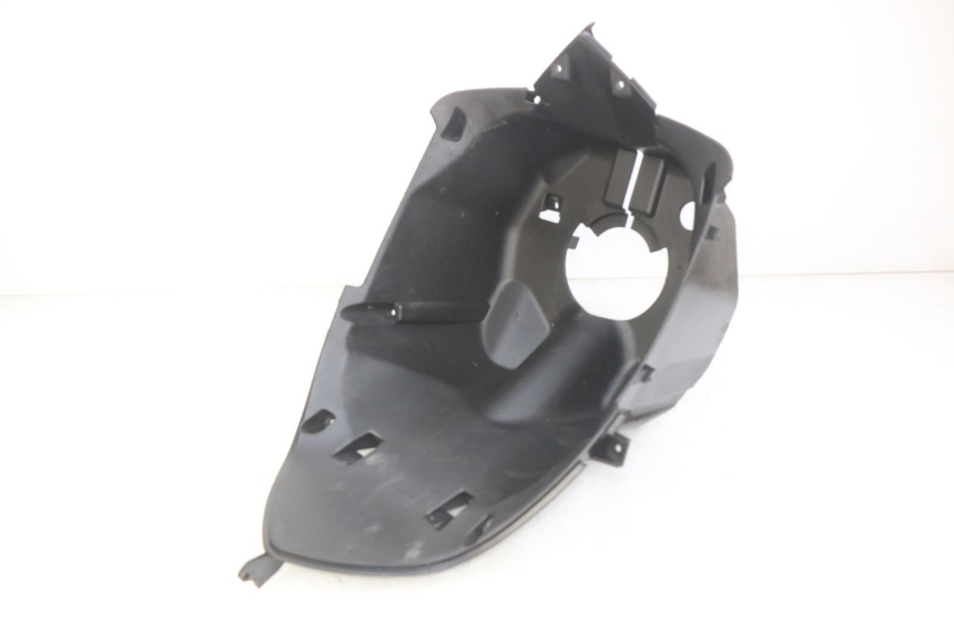 photo de FRONT WHEEL AXLE PEUGEOT SPEEDFIGHT 3 AIR 50 (2009 - 2015)