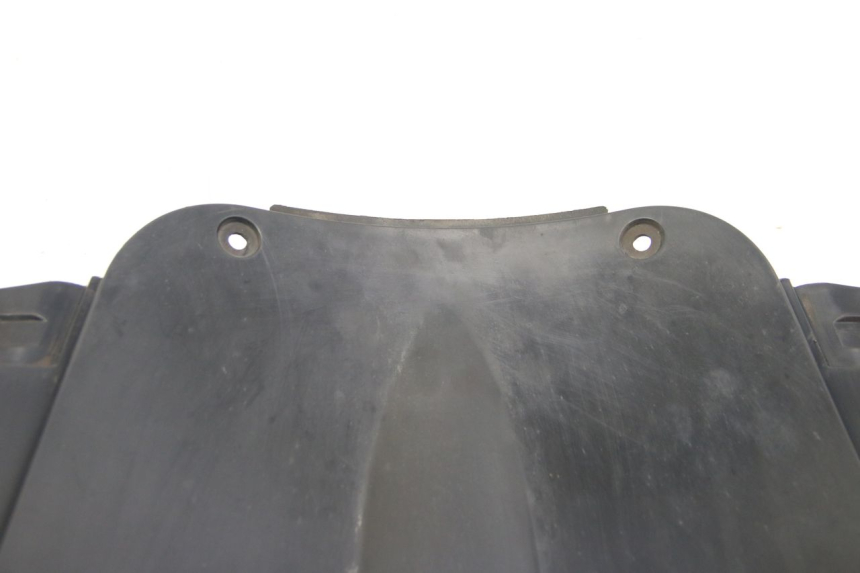 photo de FRONT WHEEL AXLE SUZUKI SIXTEEN 125 (2008 - 2010)