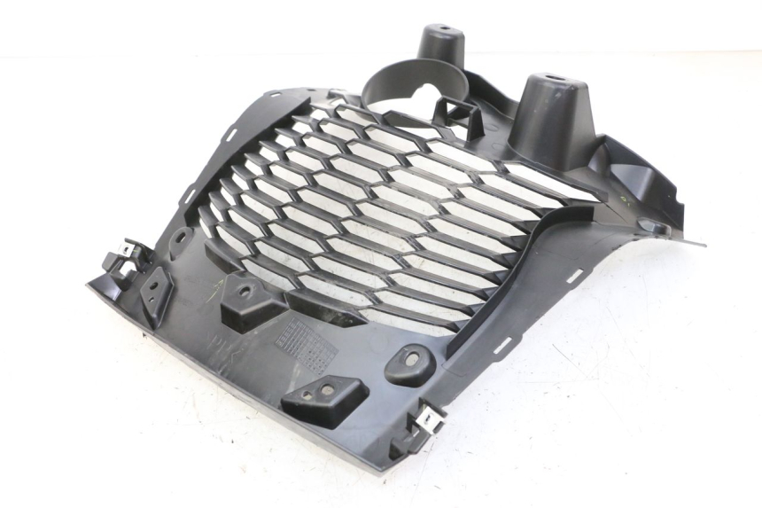photo de FRONT UNDERTRAY YAMAHA XMAX X-MAX 125 (2021 - 2025)