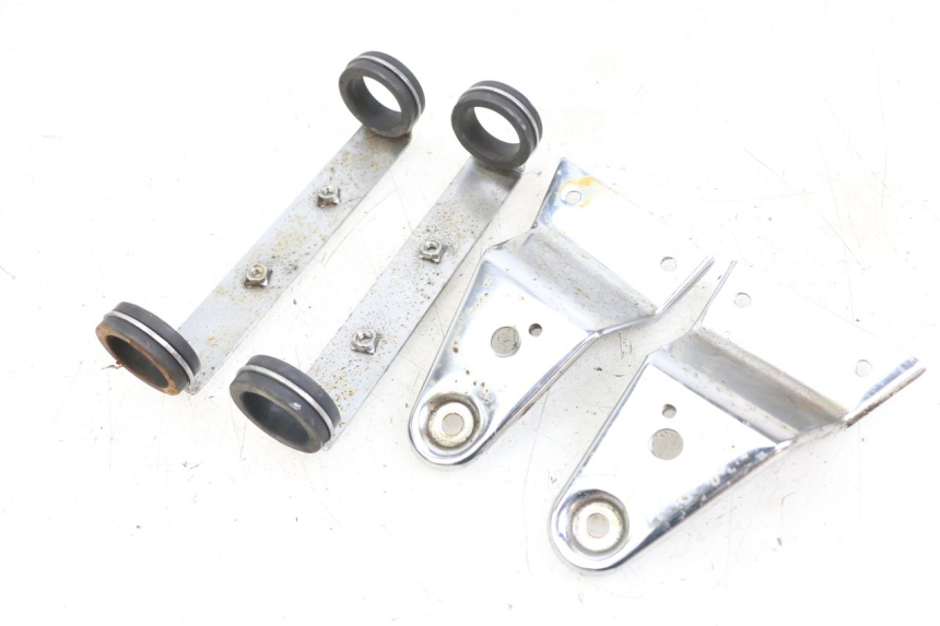 photo de HEADLIGHT BRACKET HYOSUNG GF 125 (2001 - 2005)