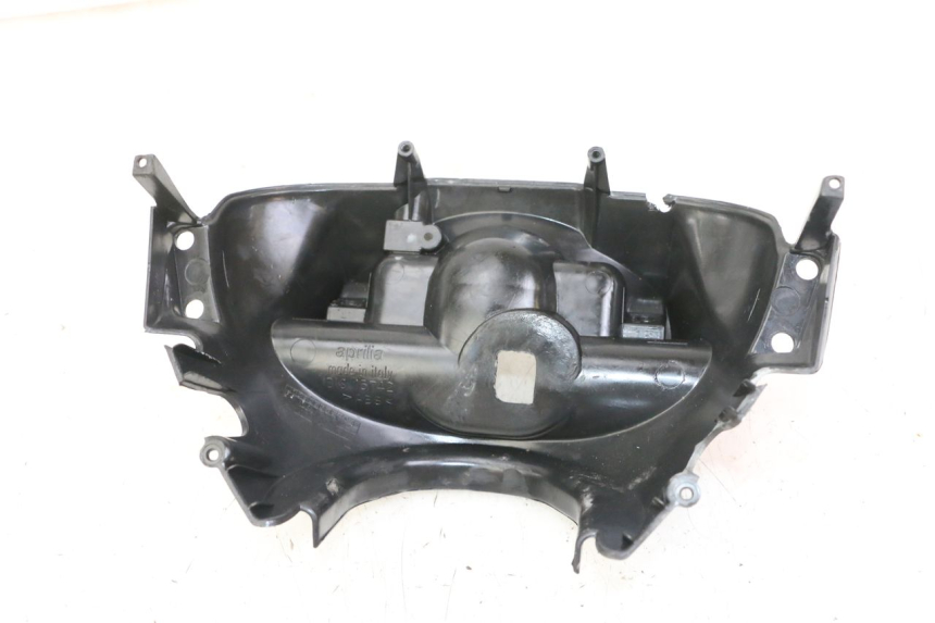 photo de HEADLIGHT BRACKET APRILIA SCARABEO GT TOURING 125 (1999 - 2005)