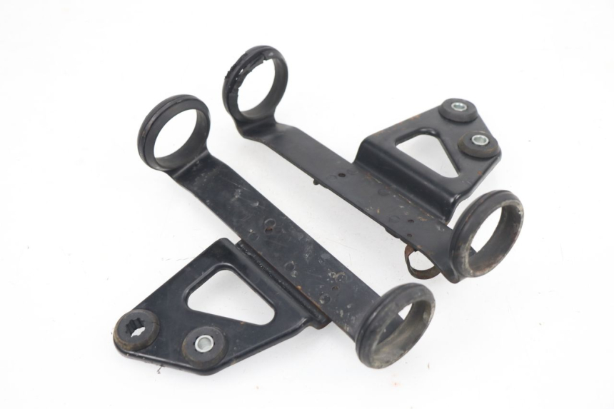 photo de HEADLIGHT BRACKET SUZUKI DR DJEBEL 600 (1985 - 1990)
