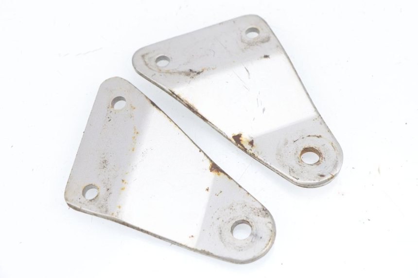 photo de HEADLIGHT BRACKET SUZUKI GS GSE 500 (2001 - 2003)