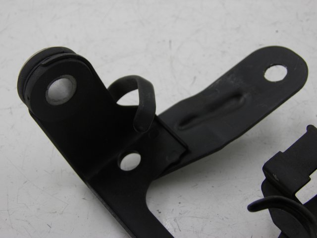 photo de HEADLIGHT BRACKET YAMAHA SR 125 (1996 - 2003)