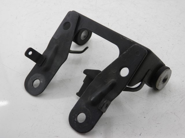 photo de HEADLIGHT BRACKET YAMAHA SR 125 (1996 - 2003)