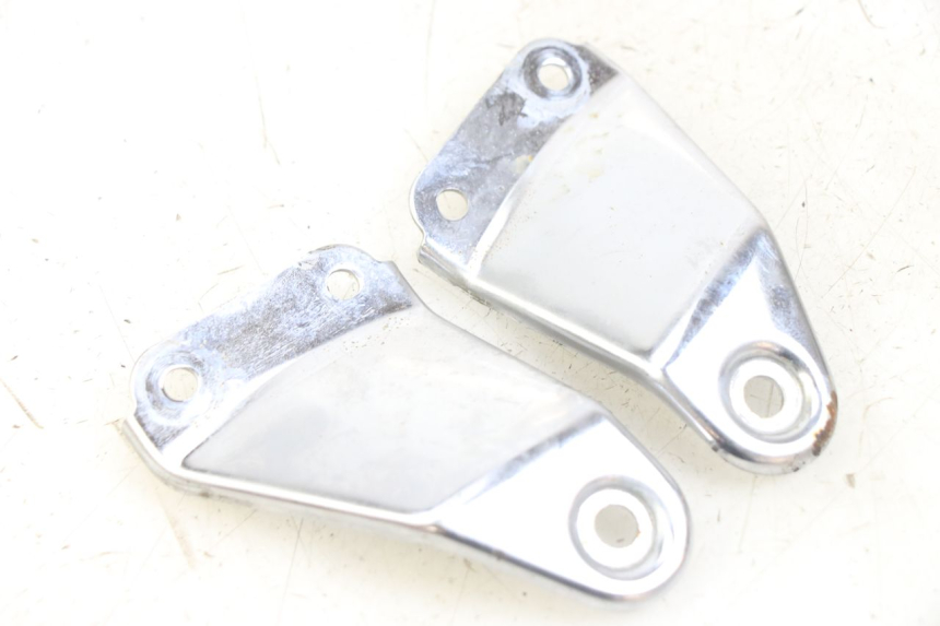 photo de HEADLIGHT BRACKET YAMAHA XJN DIVERSION 600 (2000 - 2003)