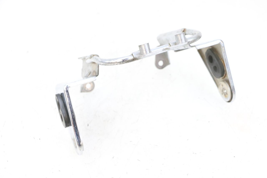 photo de HEADLIGHT BRACKET KAWASAKI ZR 7 750 (1999 - 2001) - Checked used part