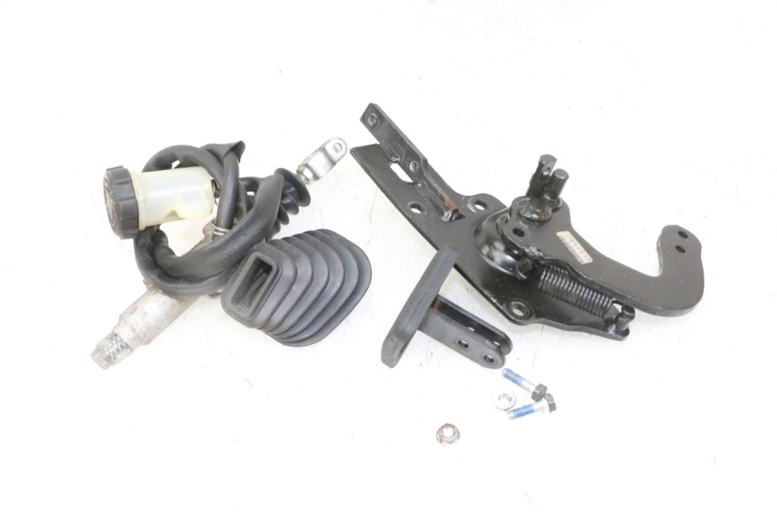 photo de BRAKE PEDAL PIAGGIO IE MP3 YOURBAN 300 (2011 - 2016)