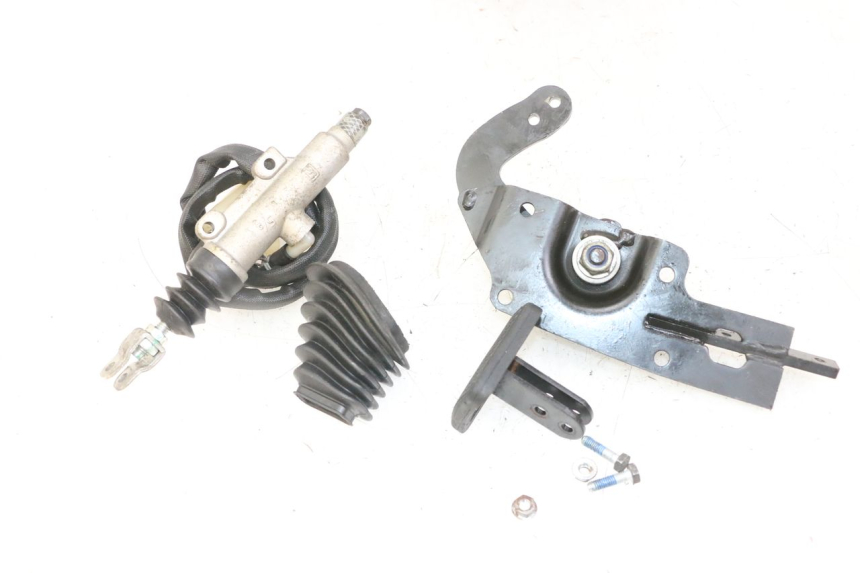 photo de BRAKE PEDAL PIAGGIO IE MP3 YOURBAN 300 (2011 - 2016)
