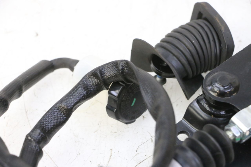 photo de BRAKE PEDAL PIAGGIO MP3 HPE 310 (2024 - 2025)