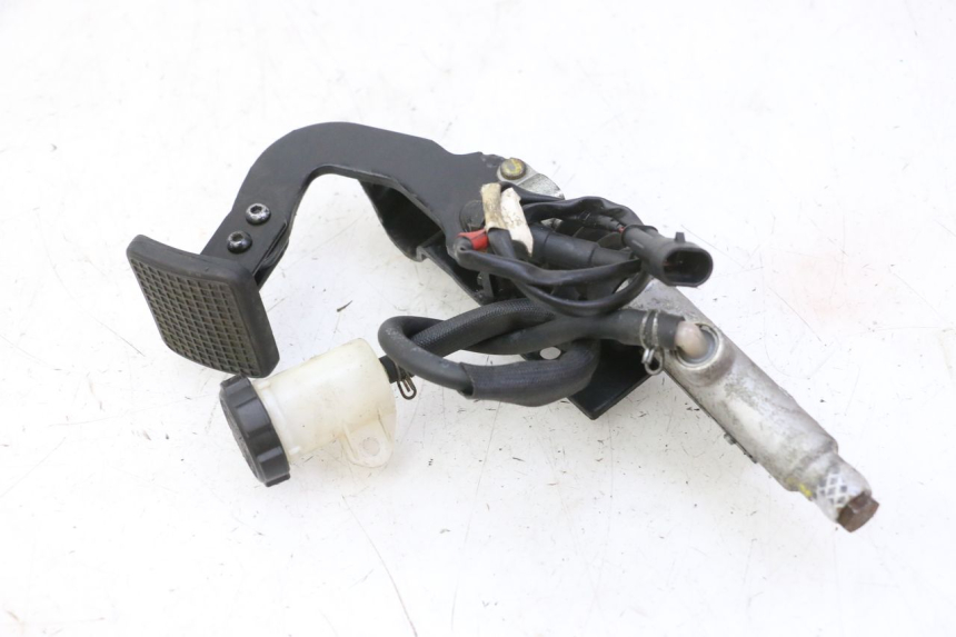 photo de BRAKE PEDAL PIAGGIO MP3 RL 250 (2007 - 2010)
