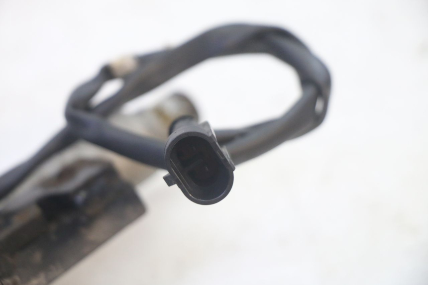 photo de BRAKE PEDAL PIAGGIO MP3 RL 250 (2007 - 2010) - Alternative perspective