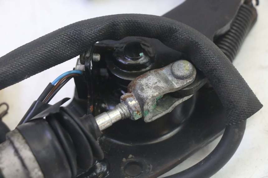 photo de BRAKE PEDAL PIAGGIO MP3 RL 250 (2007 - 2010) - Product overview