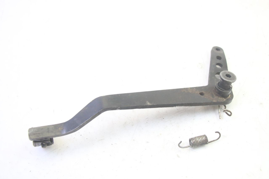 photo de BRAKE PEDAL YAMAHA TTR 125 (2000 - 2020) - Fixing points details