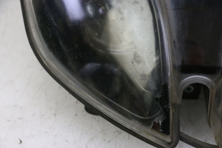 photo de FRONT HEADLIGHT QUADRO 4 4D 350 (2015 - 2018)