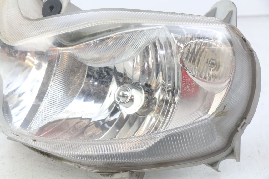 photo de FRONT HEADLIGHT SUZUKI BURGMAN 125 (2007 - 2014)