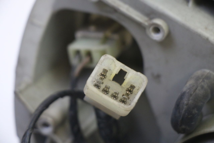 photo de FRONT HEADLIGHT SUZUKI BURGMAN 125 (2007 - 2014)