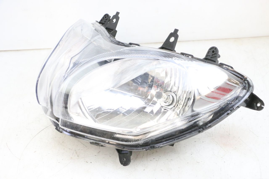 photo de HEADLIGHT SUZUKI BURGMAN 650 (2013 - 2020)