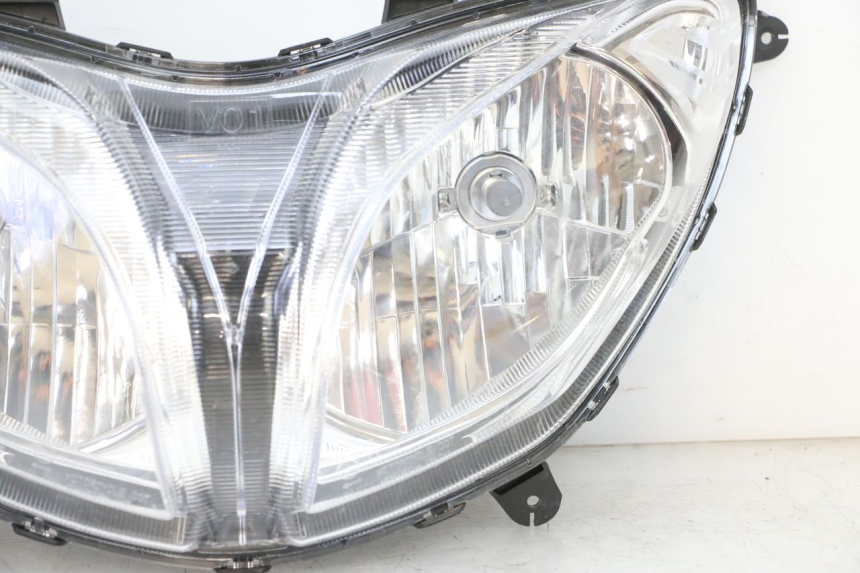 photo de HEADLIGHT SUZUKI BURGMAN 650 (2013 - 2020)
