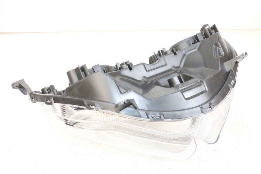 photo de HEADLIGHT SUZUKI BURGMAN 650 (2013 - 2020)