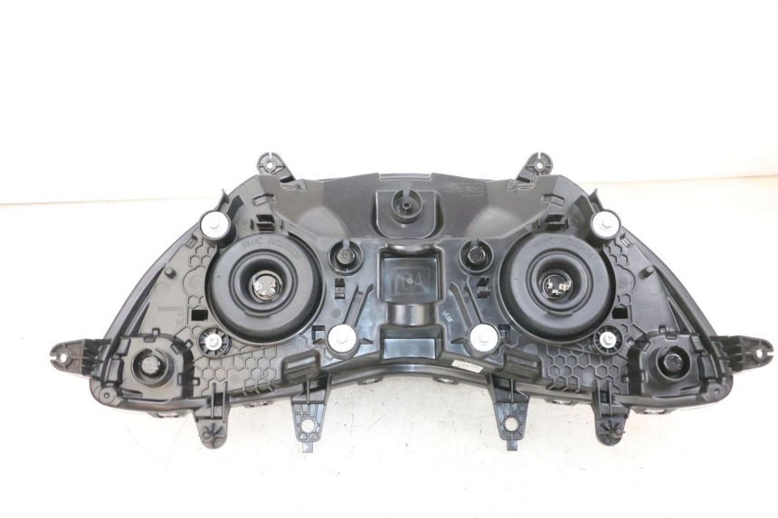 photo de HEADLIGHT SUZUKI BURGMAN 650 (2013 - 2020)