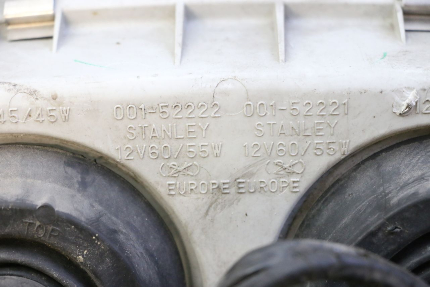 photo de HEADLIGHT HONDA CBR F SC25 1000 (1989 - 1992)