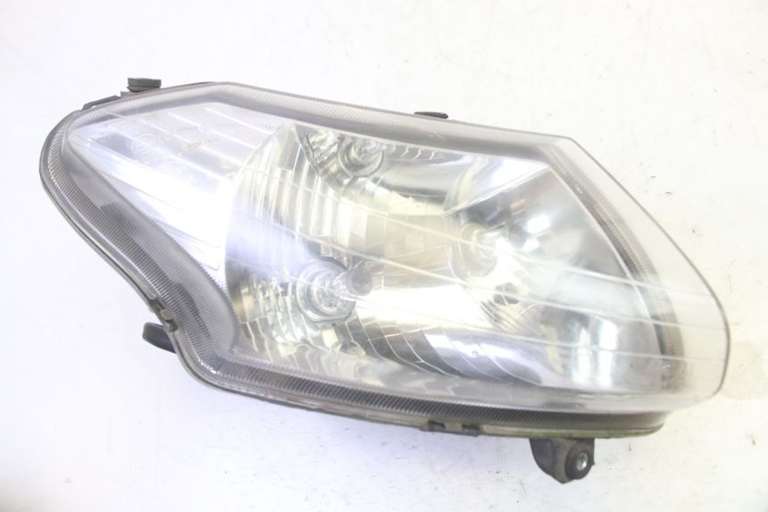 photo de RIGHT HEADLIGHT ADIVA AD3 300 (2014 - 2020)