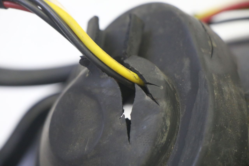 photo de RIGHT HEADLIGHT ADIVA AD3 300 (2014 - 2020)