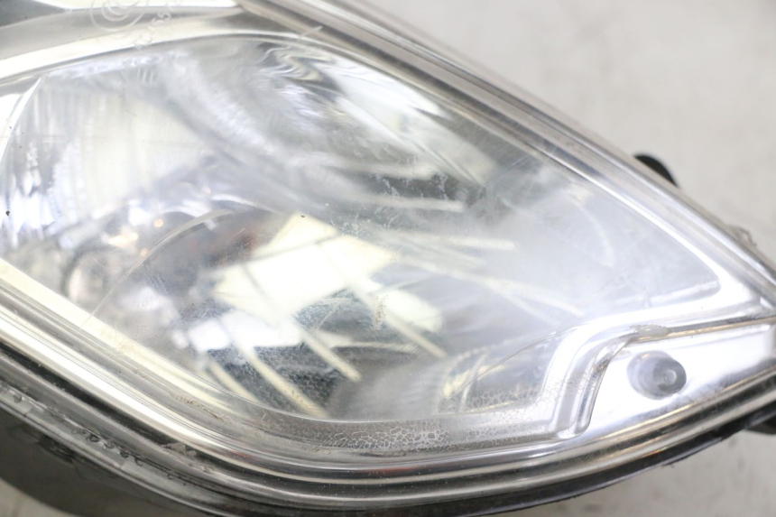 photo de RIGHT FRONT HEADLIGHT PEUGEOT CITYSTAR 50 (2013 - 2017)