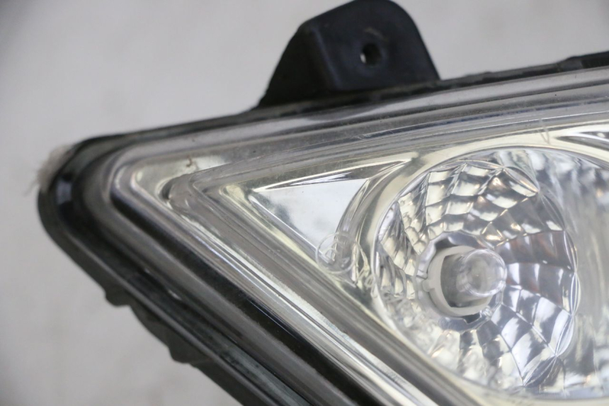 photo de RIGHT FRONT HEADLIGHT PEUGEOT CITYSTAR 50 (2013 - 2017)