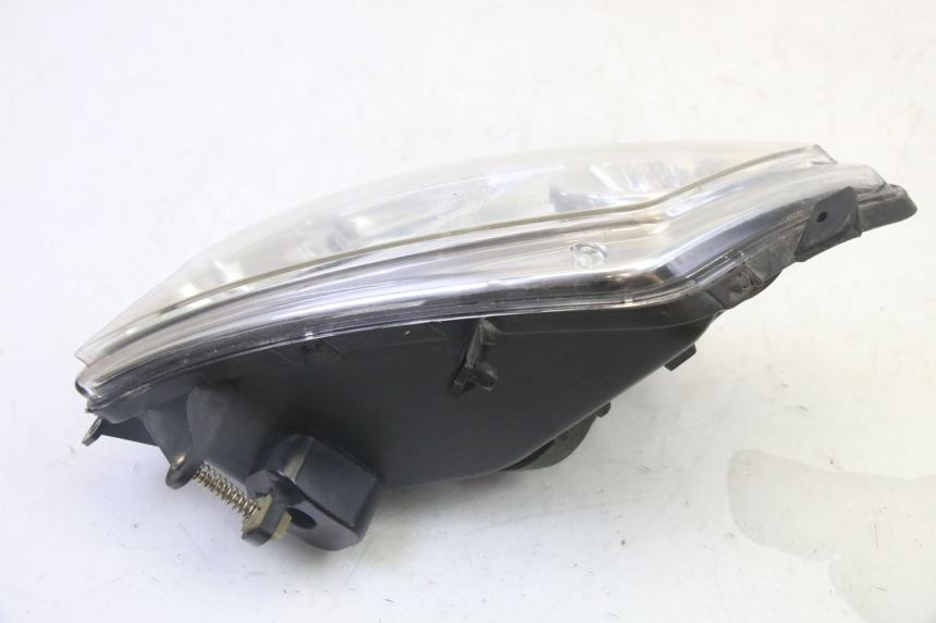photo de RIGHT FRONT HEADLIGHT PEUGEOT CITYSTAR 50 (2013 - 2017)