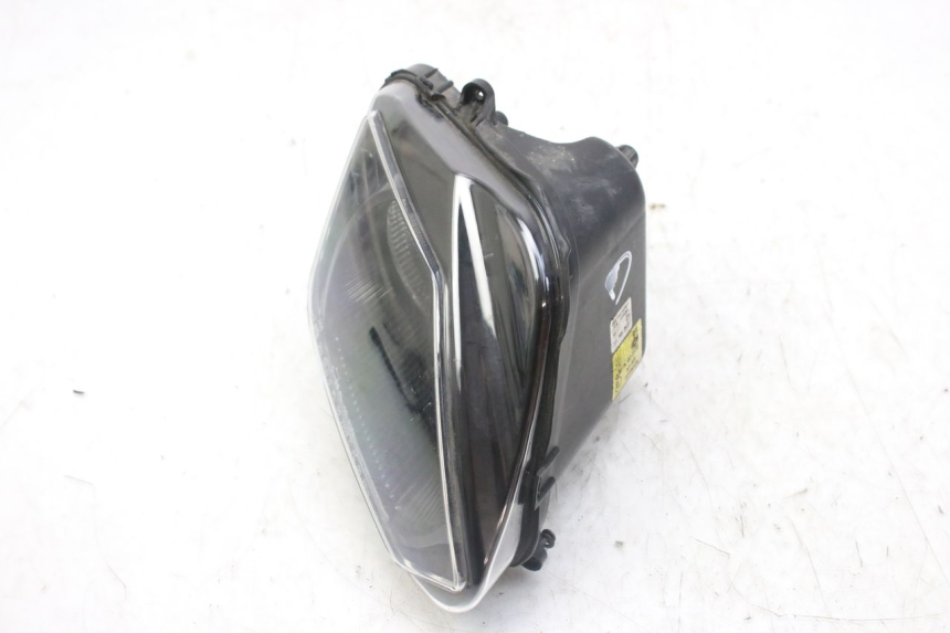 photo de RIGHT FRONT HEADLIGHT DERBI GPR 50 (2004 - 2009)