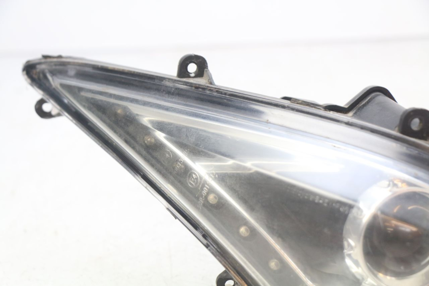 photo de RIGHT FRONT HEADLIGHT EUROCKA MATADOR 4T 50 (2010 - 2016)