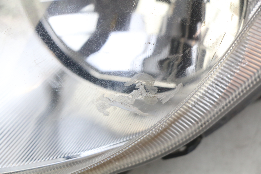photo de RIGHT FRONT HEADLIGHT HONDA FJS SILVERWING SILVER WING 400 (2009 - 2016)